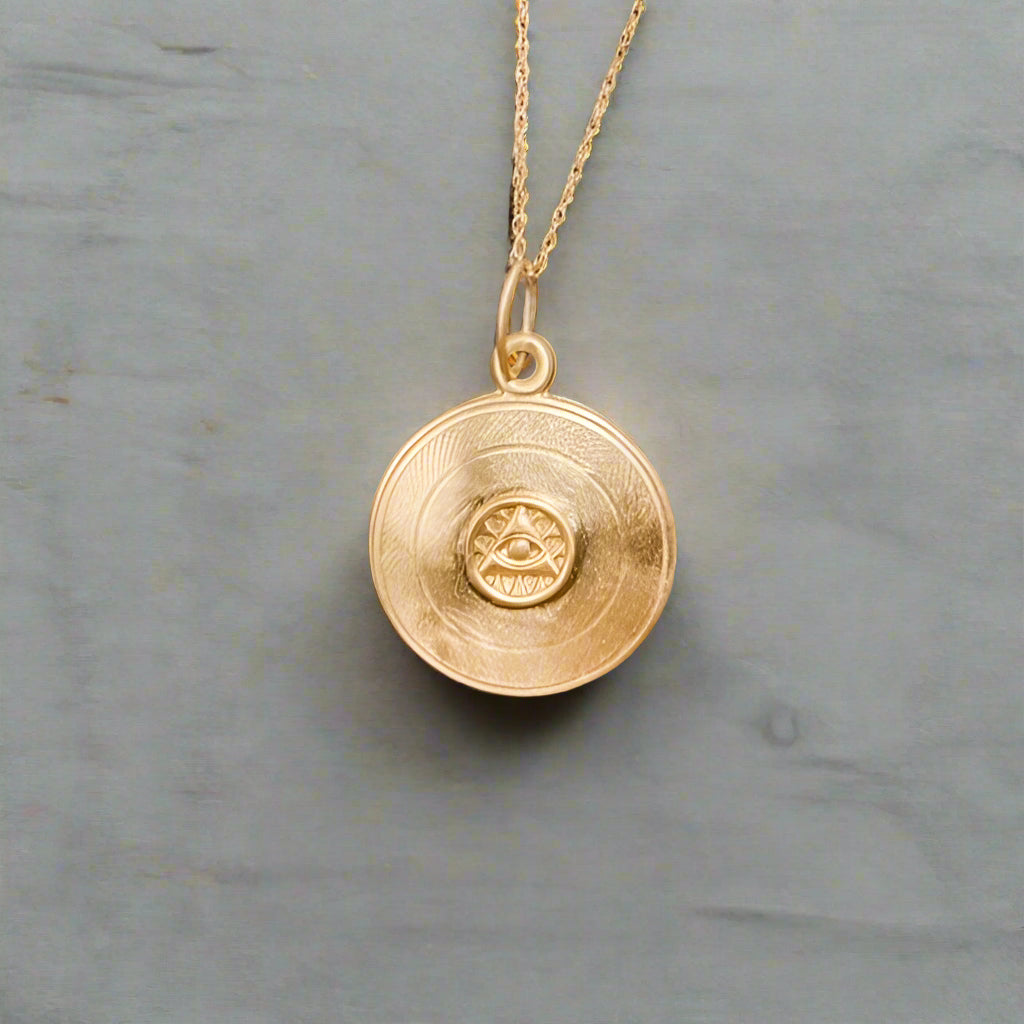 Omniscient Necklace